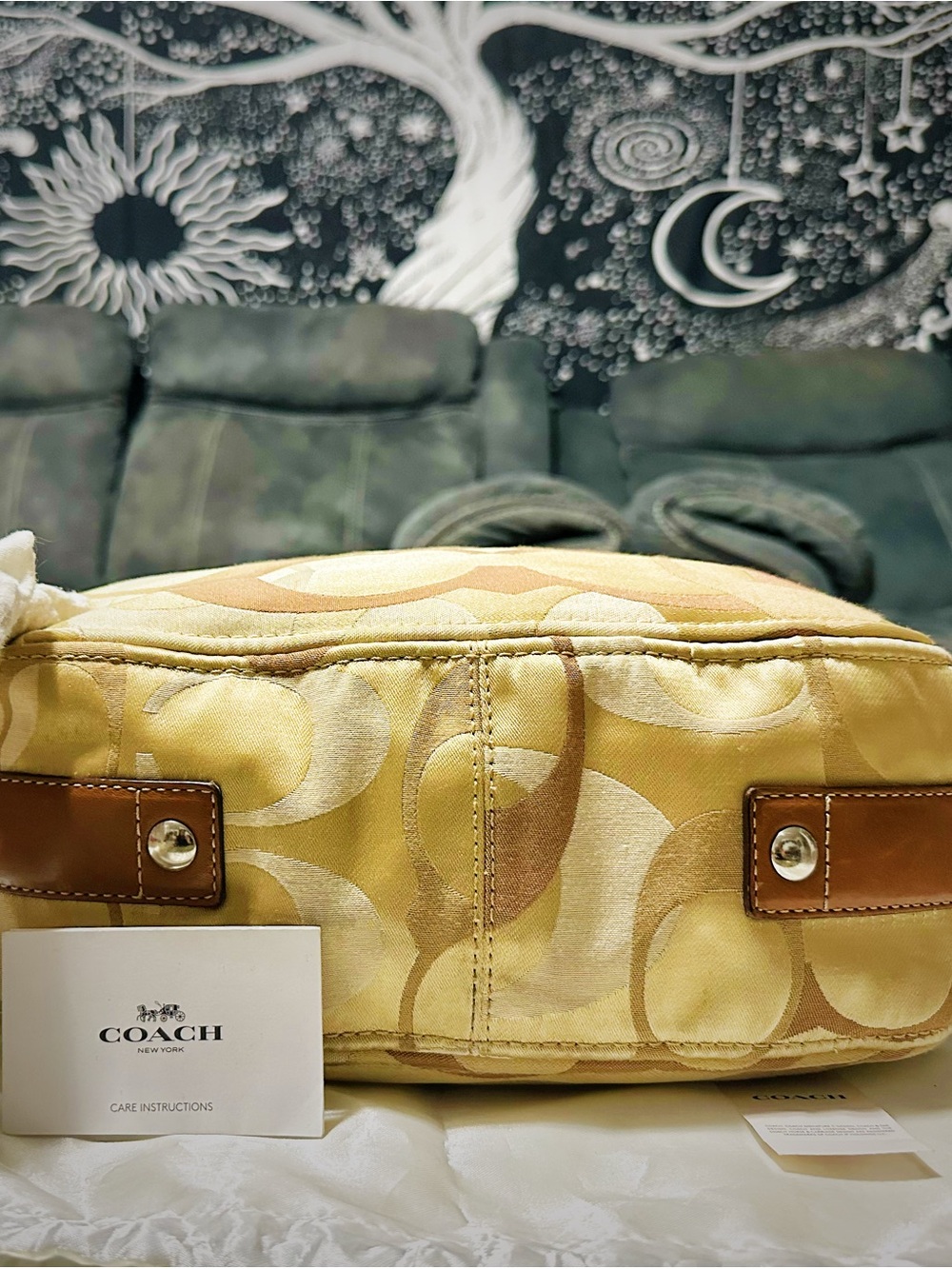 Vintage Coach soho Shoulder Bag Tan & Brown Signature Canvas - Picture 15 of 17